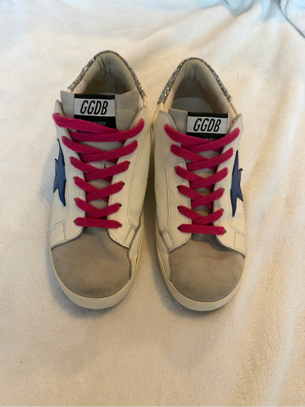 Golden Goose White Leather Sneakers with Blue Star and Pink Laces - Picture 2 of 16